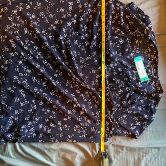 Women’s blouse by 41 Hawthorne. - Picture 10 of 10